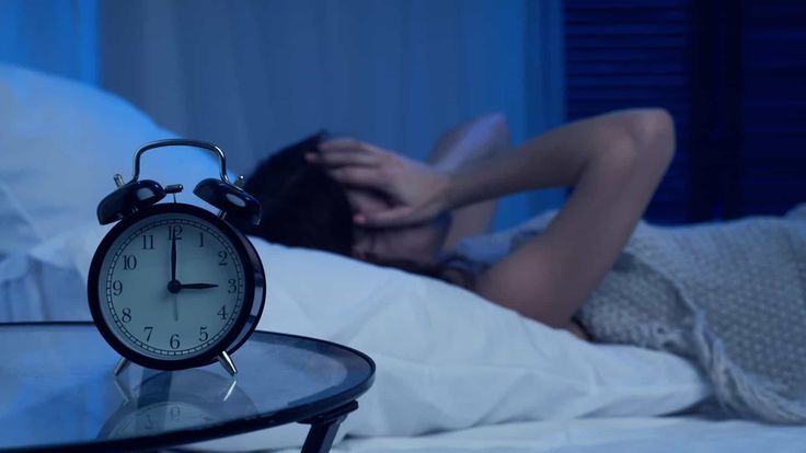 Sono bagunçado, emoções bagunçadas: como dormir mal bagunça a cabeça também